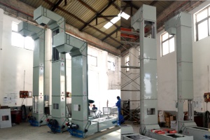 耐火材料z型斗式提升機行業(yè)應(yīng)用優(yōu)勢